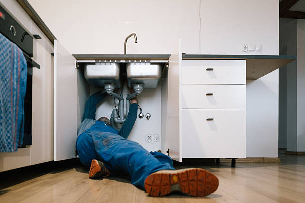 Professional Leak Detection technician working in Winnebago, MN